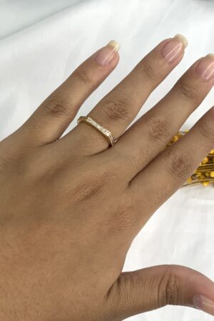 Anel Chapinha Cravejado com Zircônias - Semijoia Ouro
