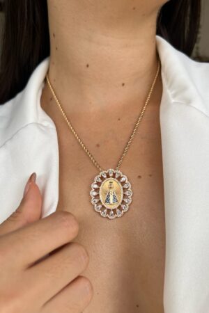 Colar Mandala Nossa Senhora Cravejado com Zircônias  - Semijoia Ouro